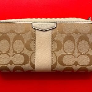 White Coach Logo Canvas Wallet